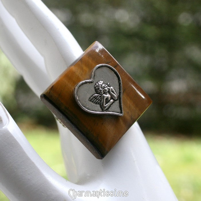 Bague pierre en oeil de tigre marron carré et coeur d'ange argent sur anneau ajustable