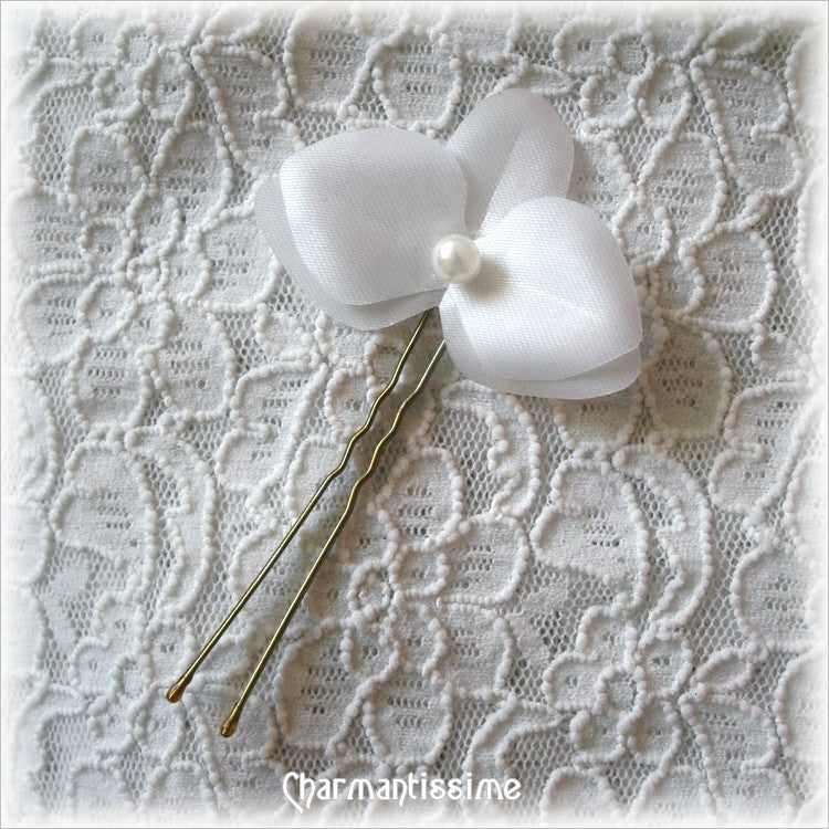 Bijou de cheveux fleur blanche - Pic à chignon orchidée en satin blanc pour mariée