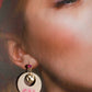Boucles d'oreilles rondes fuschia rose et or pour femme bohème chic