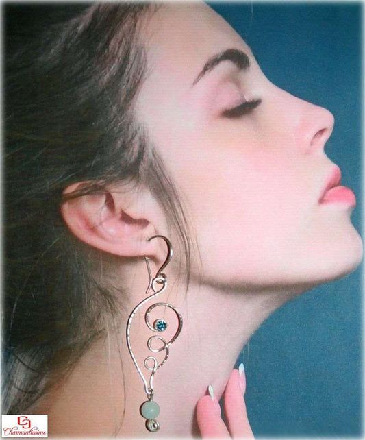 Boucles d'oreilles aile d'ange métal argenté Perles aigue-marine et strass bleus