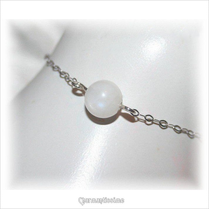Bracelet femme pas cher de tendance minimaliste en pierre de lune et argent 925 minimaliste pour la créativité, la chance et la fécondité fertilité. Bracelet mariage pierre de lune