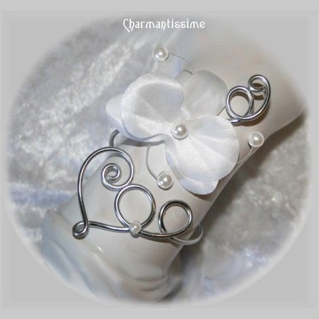 bracelet mariee fleur orchidee blanche et coeur argent pour mariage et fête
