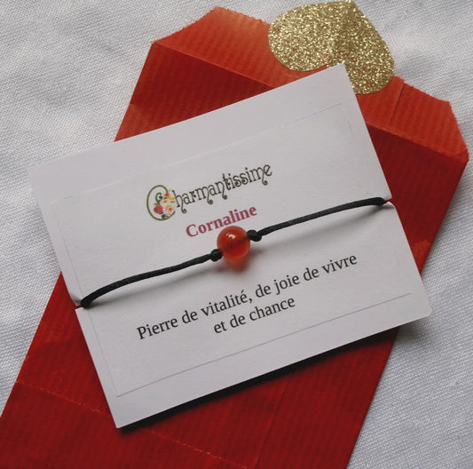 cadeau bracelet en cornaline sur cordon minimaliste pour homme, fait sur mesure par l'atelier Charmantissime