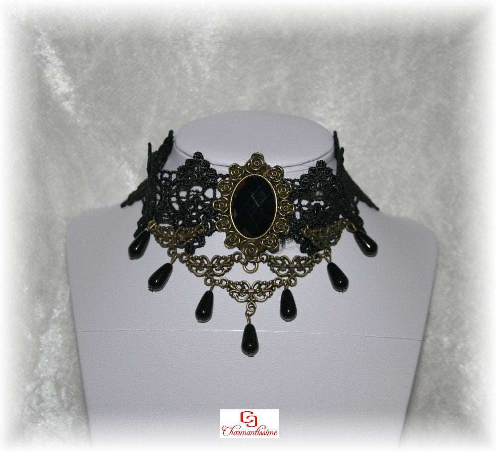 Collier choker ras de cou noir en dentelle avec perles goutte et cabochon Onyx noir