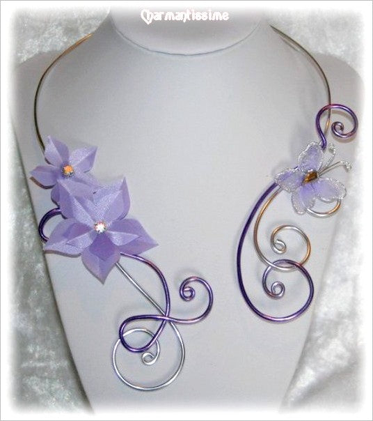 collier mariage fleur soie violet parme papillon