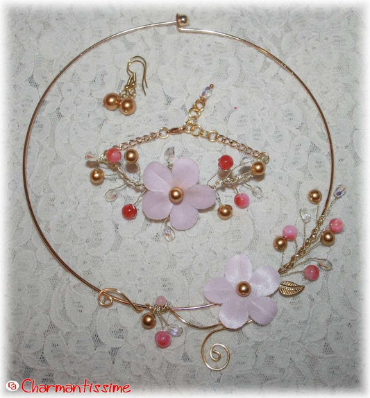 parure bijoux mariage fleur cerisier sakura japon rose poudré sur fil laiton or perles de jade