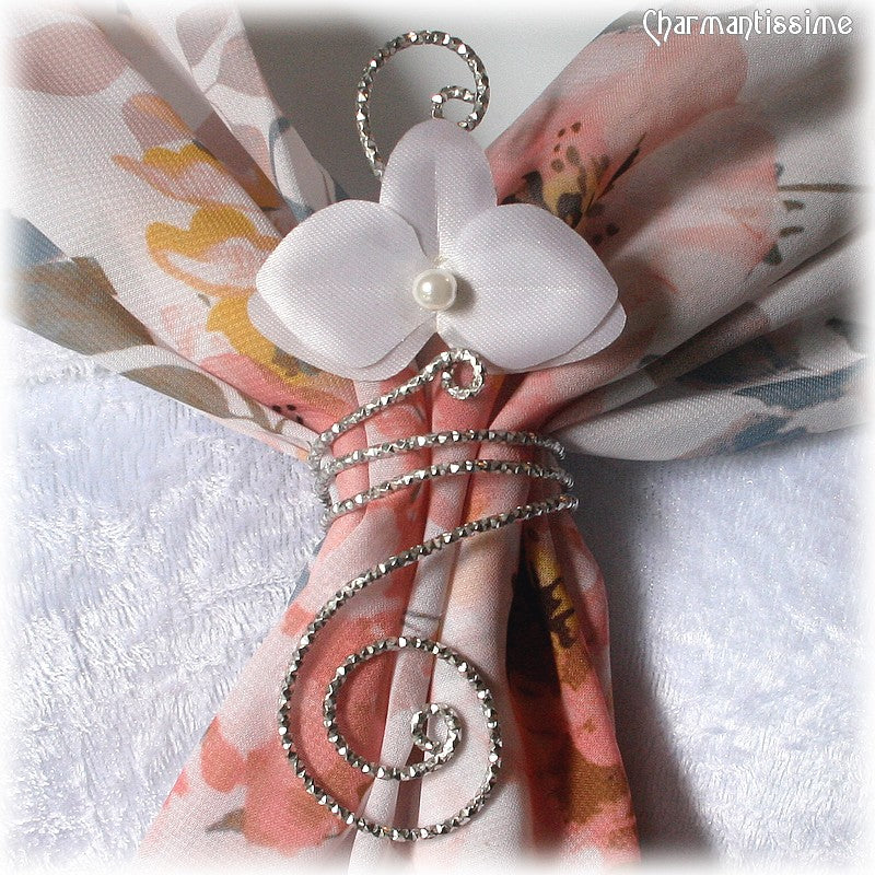 attache étole florale pour foulard ou pour étole de mariée, sur fil métallique alu argent