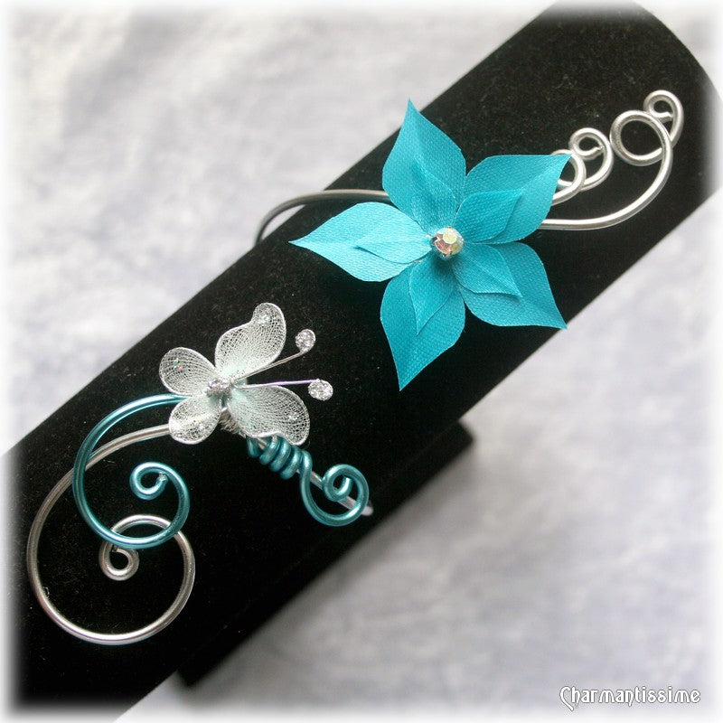Bracelet mariage fleur turquoise + strass et papillon bleu sur métal alu argent et turquoise
