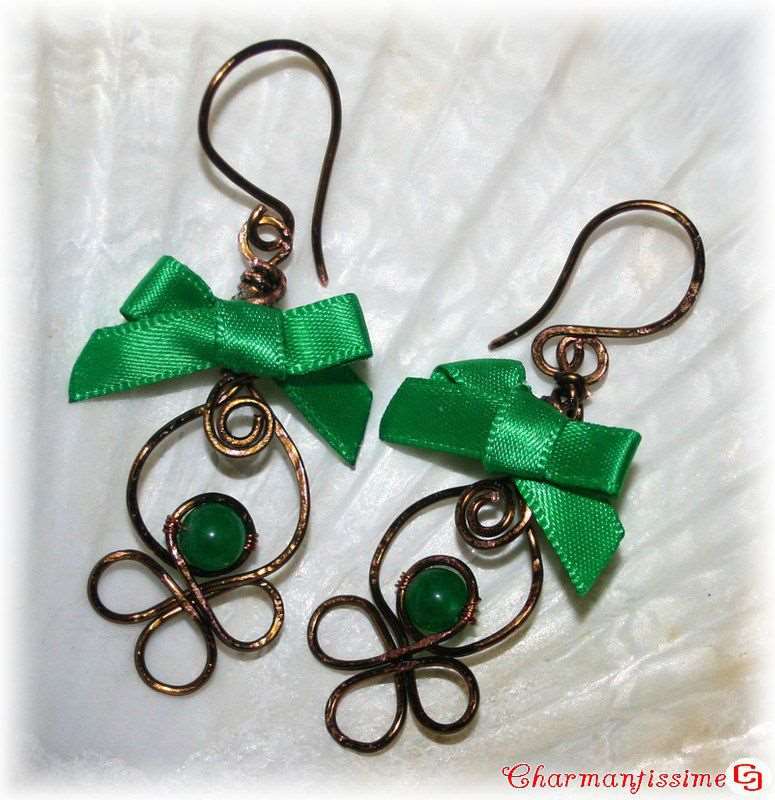 Boucles d'oreilles Jade Noeud celtique cuivre bronze antique Noeud satin vert