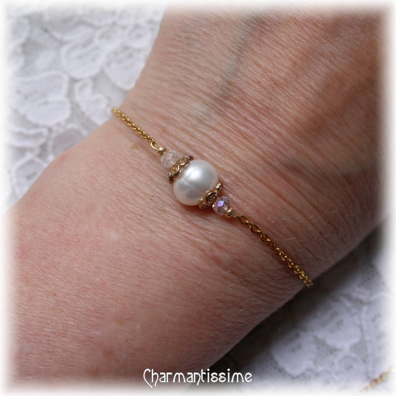 Bracelet femme en perle de culture d'eau douce blanche et or de la marque Charmantissime