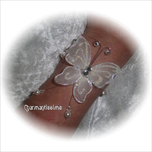 Bracelet mariage papillon ivoire pailleté sur fil de perles cristal de bohême et perles nacre pour mariée et demoiselle d'honneur