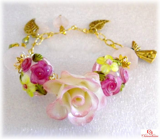 Bracelet femme Fleur porcelaine froide Quartz rose et perles de verre Murano baroque romantique vert blanc rose or