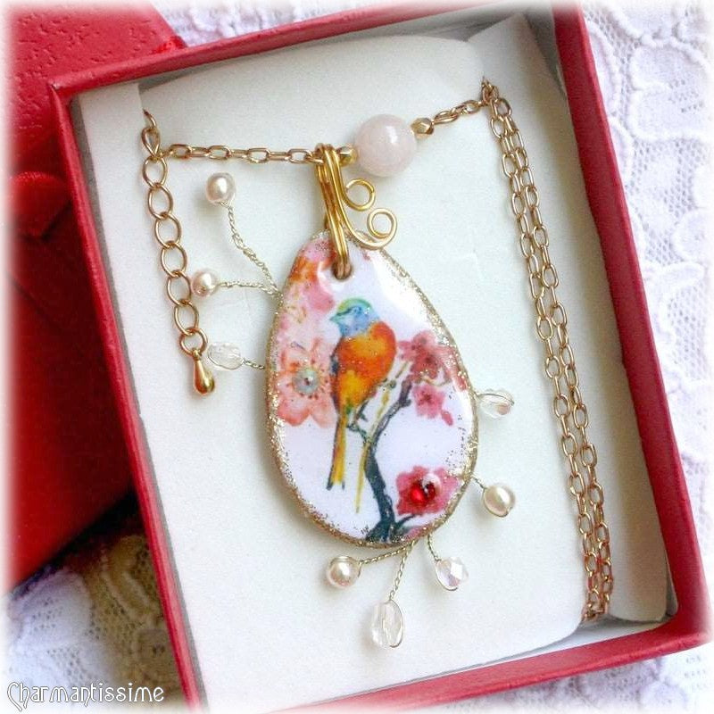 cadeau bijou femme enfant collier cabochon oiseau fleurs sakura perles cristal nacre morganite boho chic