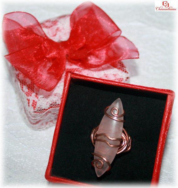 Cadeau femme Bague quartz rose et cuivre, belle et originale de la marque Charmantissime