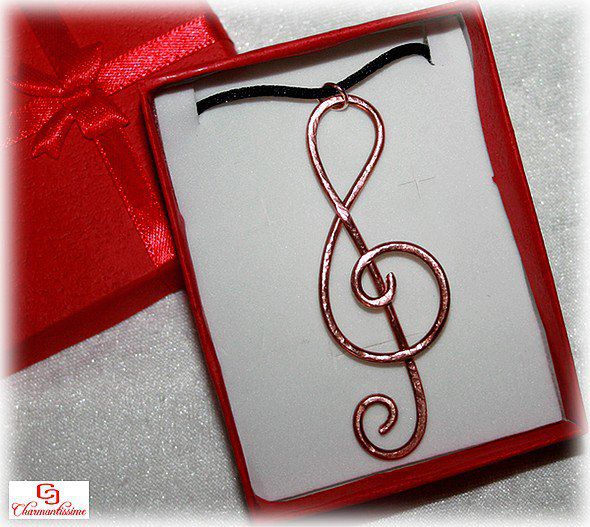 Idée cadeau bijou femme Collier pendentif Clé de sol cuivre tendance art-déco thème musique