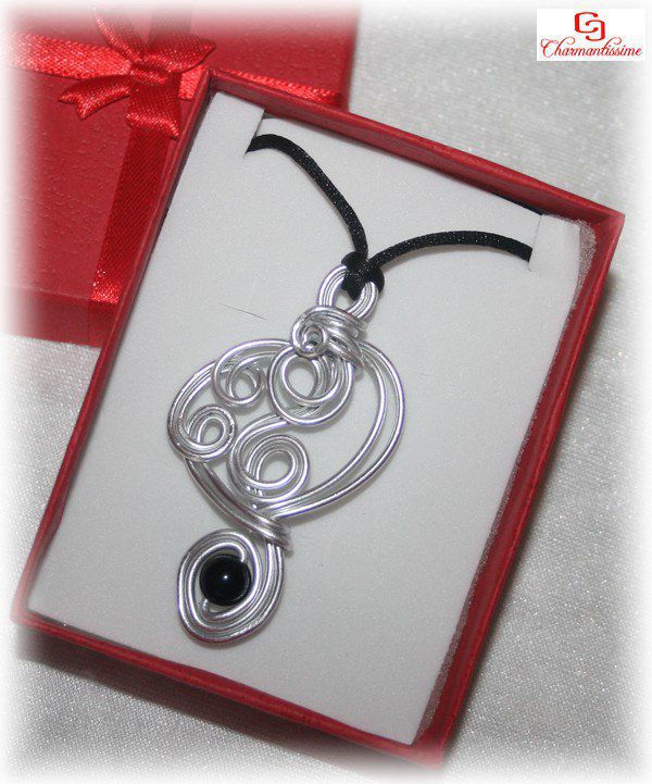 Bijou cadeau femme Collier pendentif Tourmaline noire Spirales métal argenté tendance art-déco