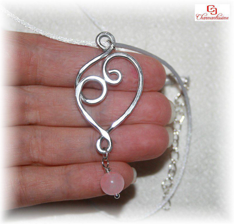 Coeur spirale argenté et Quartz rose en collier pendentif art-déco
