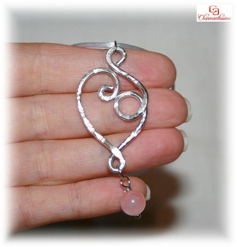 Collier pendentif art-déco coeur spirale argentée et perle Quartz rose pas cher