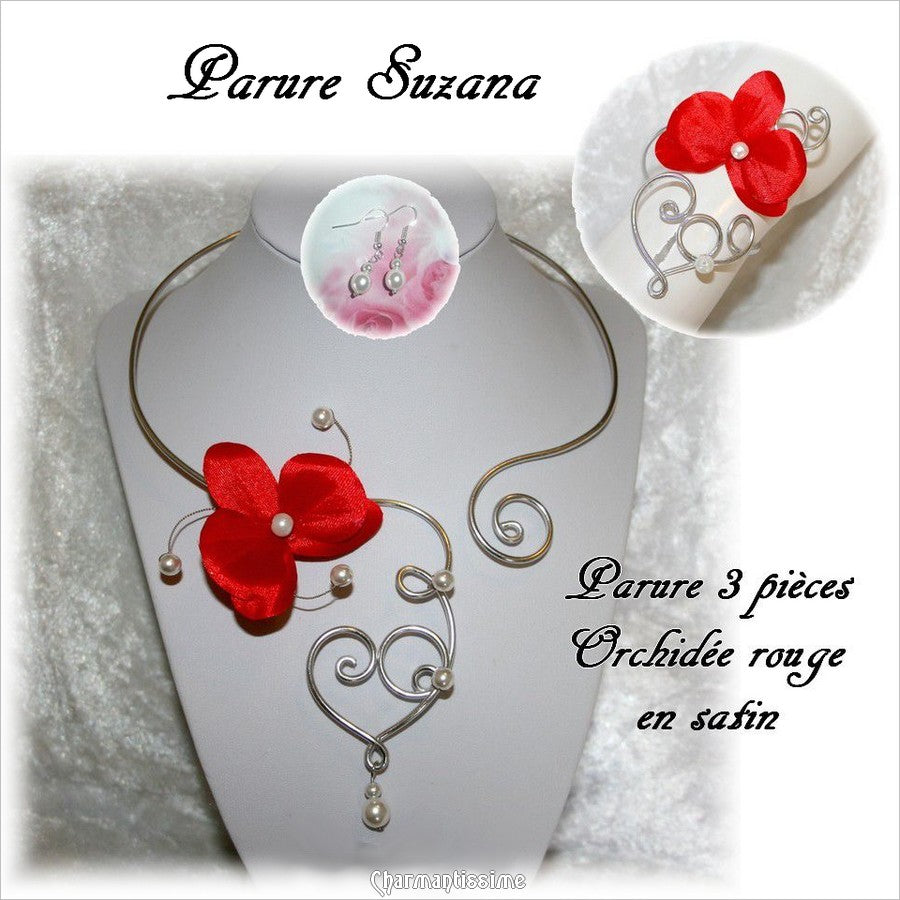 Parure de mariage bohème-chic originale "Suzana" avec petites orchidées rouges en satin, sur coeur en volutes or ou argent, composée du collier et du bracelet