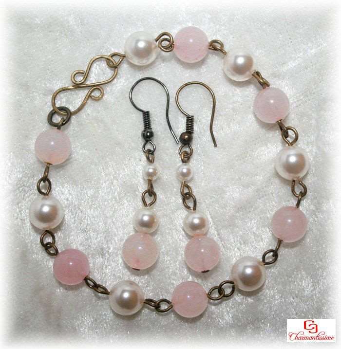 Parure bracelet Infini laiton bronze Perles Quartz rose et perles nacrées + boucles d'oreille
